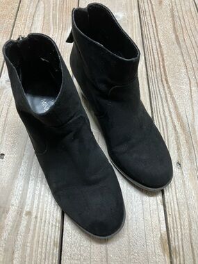 Nine West Black Suede Ankle Booties